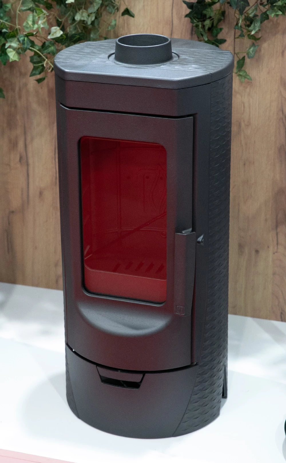 Plamen Tara dizájner öntöttvas kandalló – szobalevegőtől független