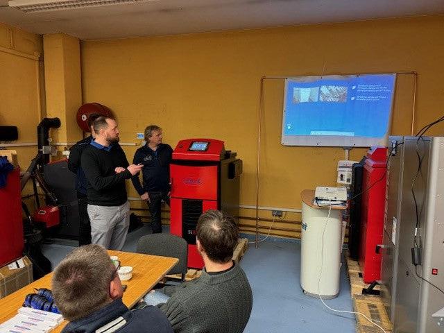 Attack SLX Kombi 30 kW - Holz- und Pelletkessel - Effizient heizen 🔥.